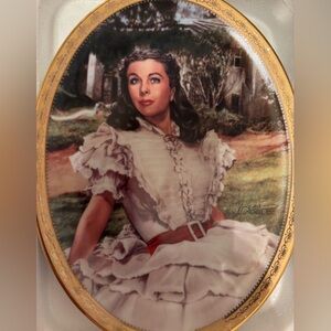 NIB Bradford Exchange GONE WITH THE WIND Cameo Memories Scarlett